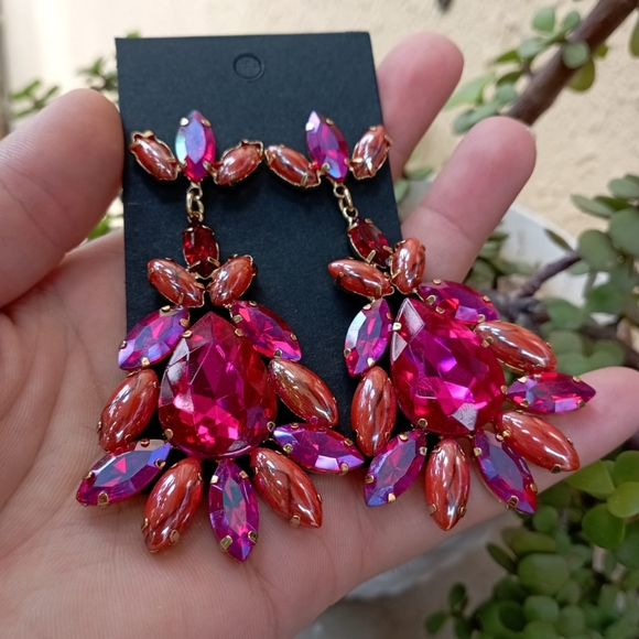 ✨NEW CRYSTAL EARRINGS COLLECTION✨ Smoky Cubic Zirconia Brass Colour Earr… - Picture 6 of 15